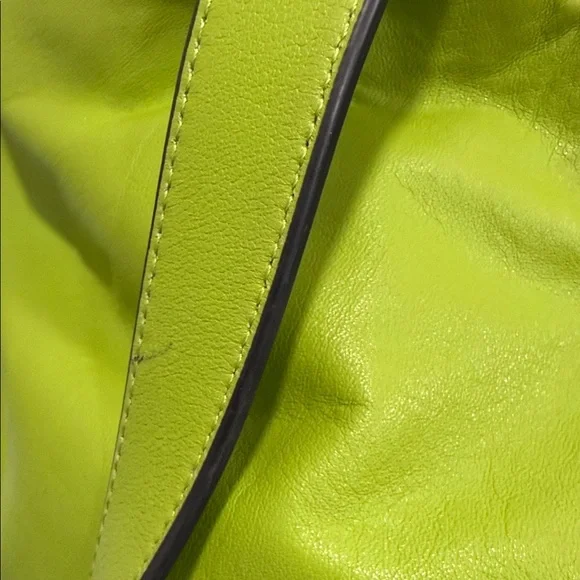 Vince Camuto Maryn Shoulder Tote Bag in the vibrant "Apple Buzz" green color - Picture 5 of 15